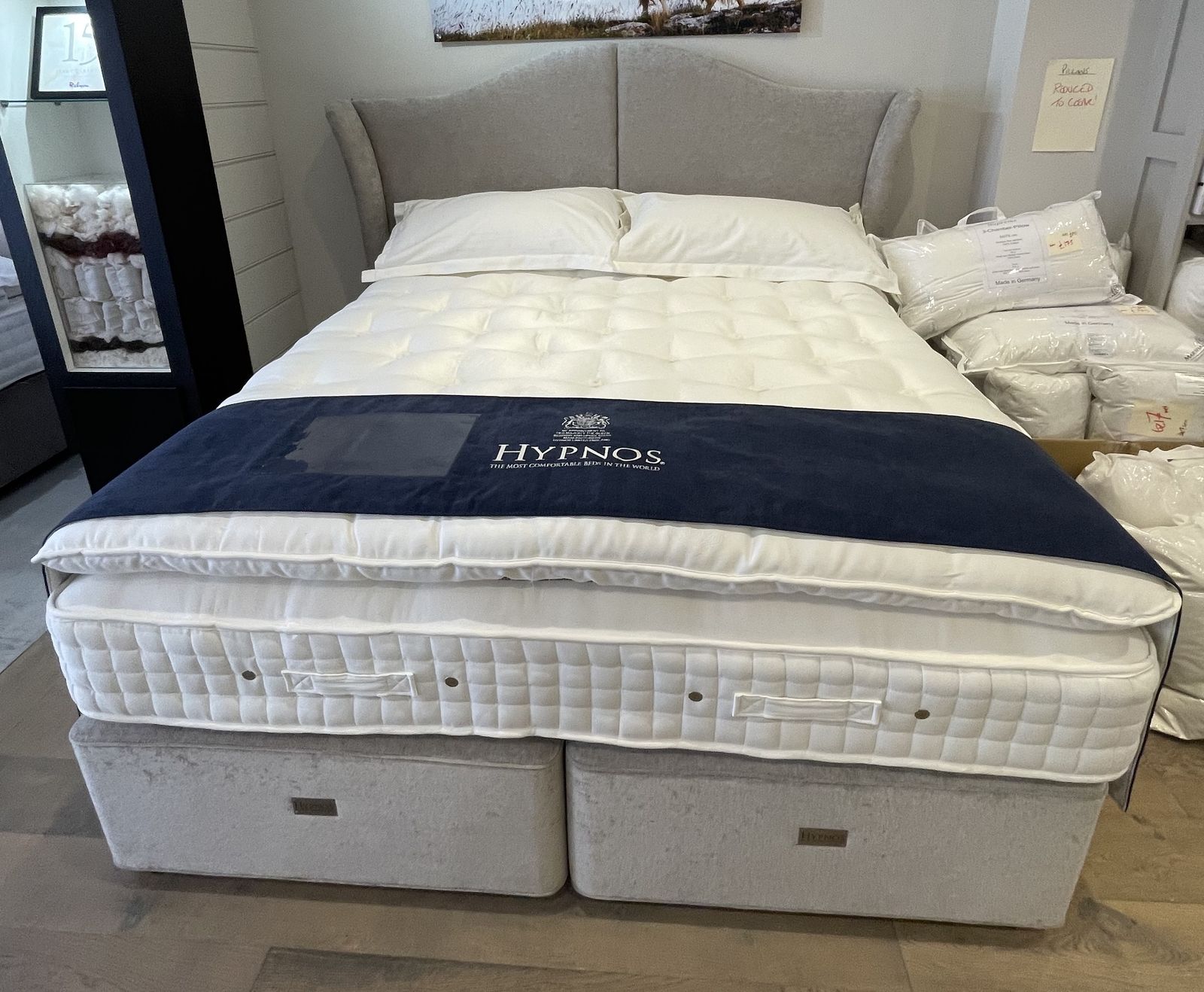 Hypnos Royal Comfort Eminence divan set with winged headboard